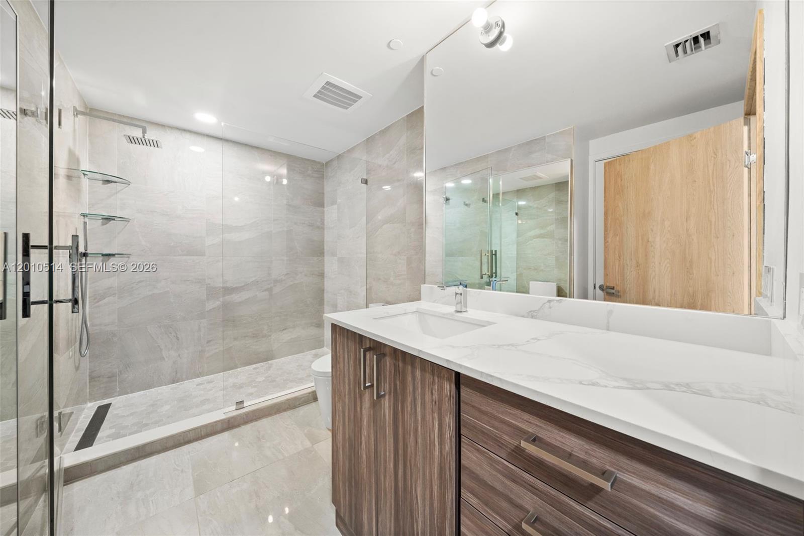 460 NE 28th St #2405, Miami FL 33137