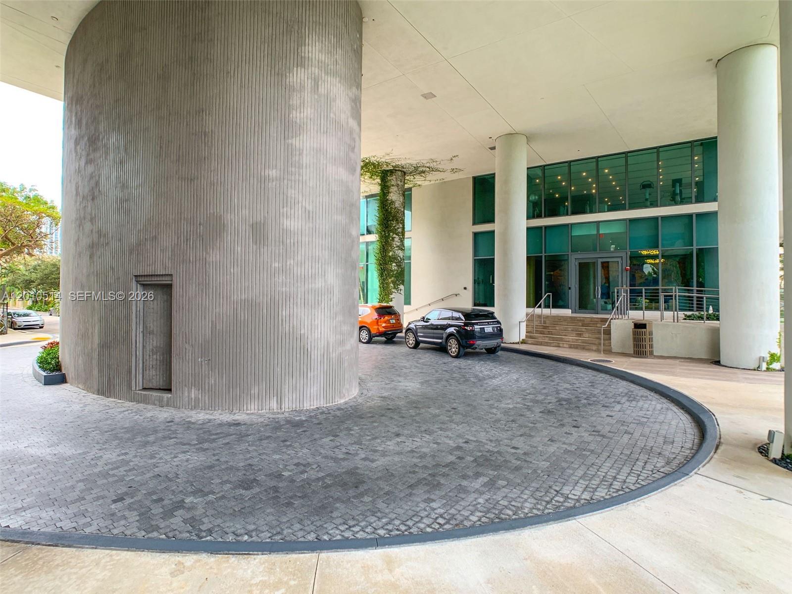 460 NE 28th St #2405, Miami FL 33137