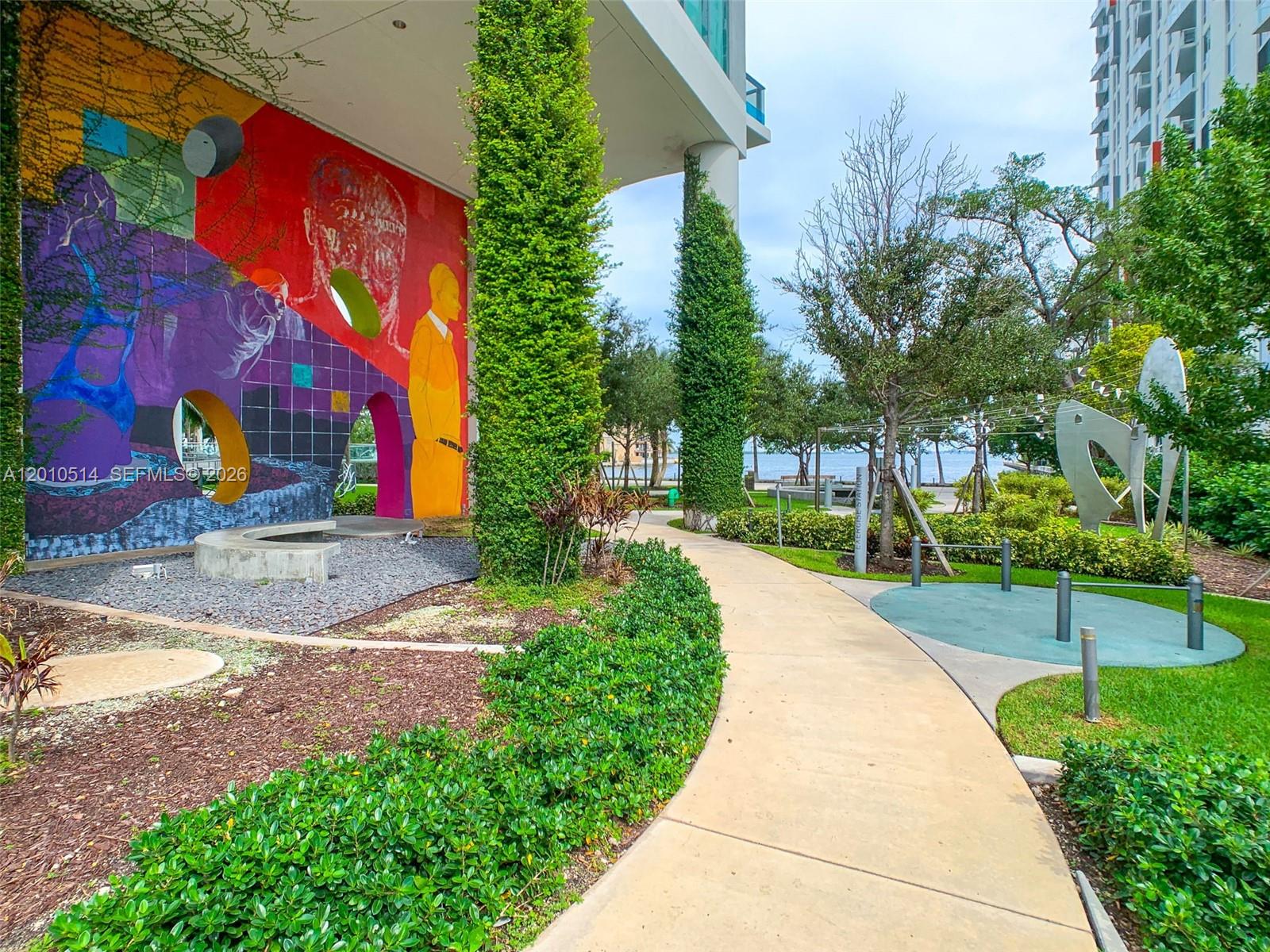 460 NE 28th St #2405, Miami FL 33137