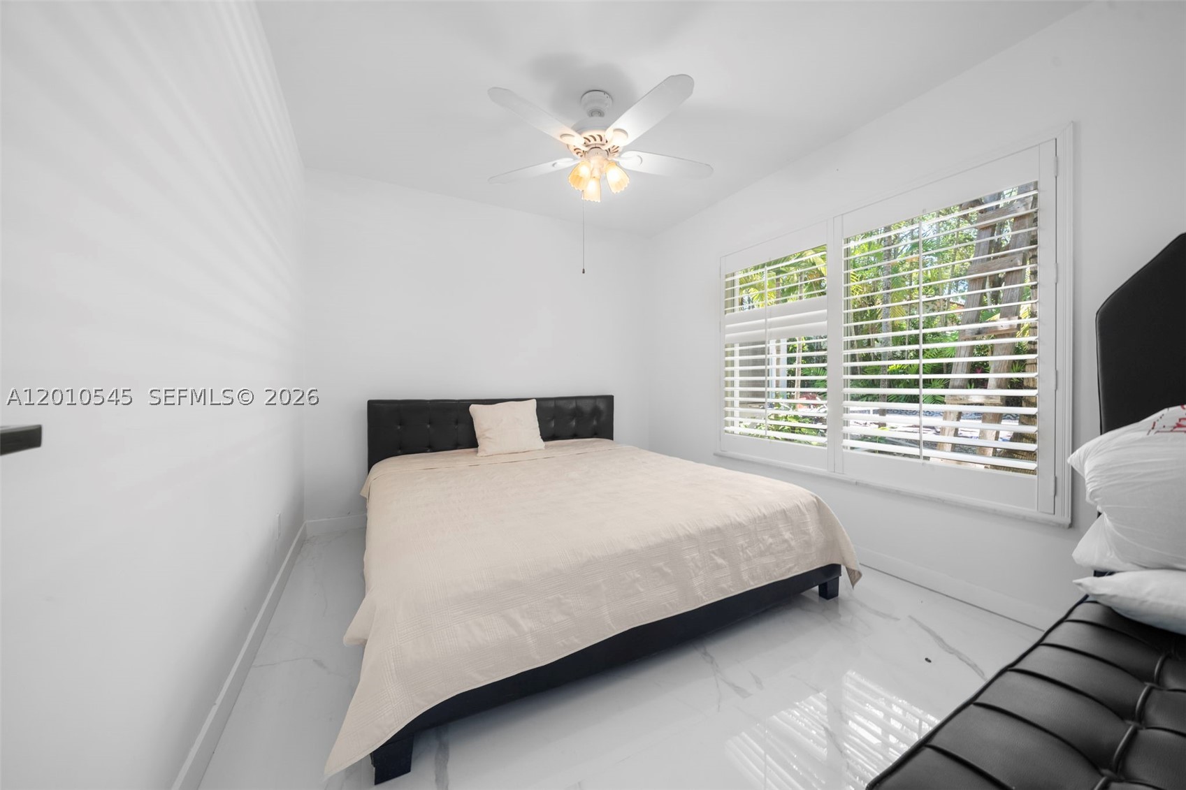 5824 Alton Rd, Miami Beach FL 33140