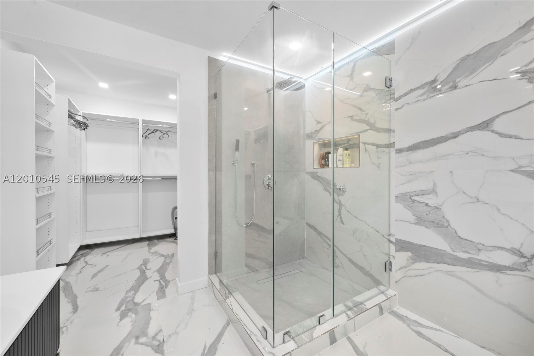 5824 Alton Rd, Miami Beach FL 33140