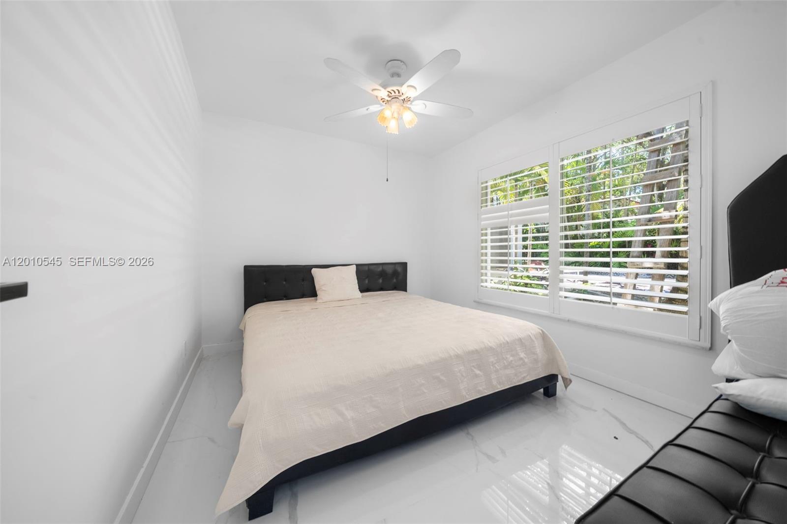 5824 Alton Rd, Miami Beach FL 33140