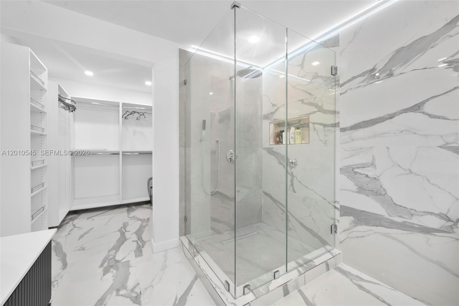 5824 Alton Rd, Miami Beach FL 33140