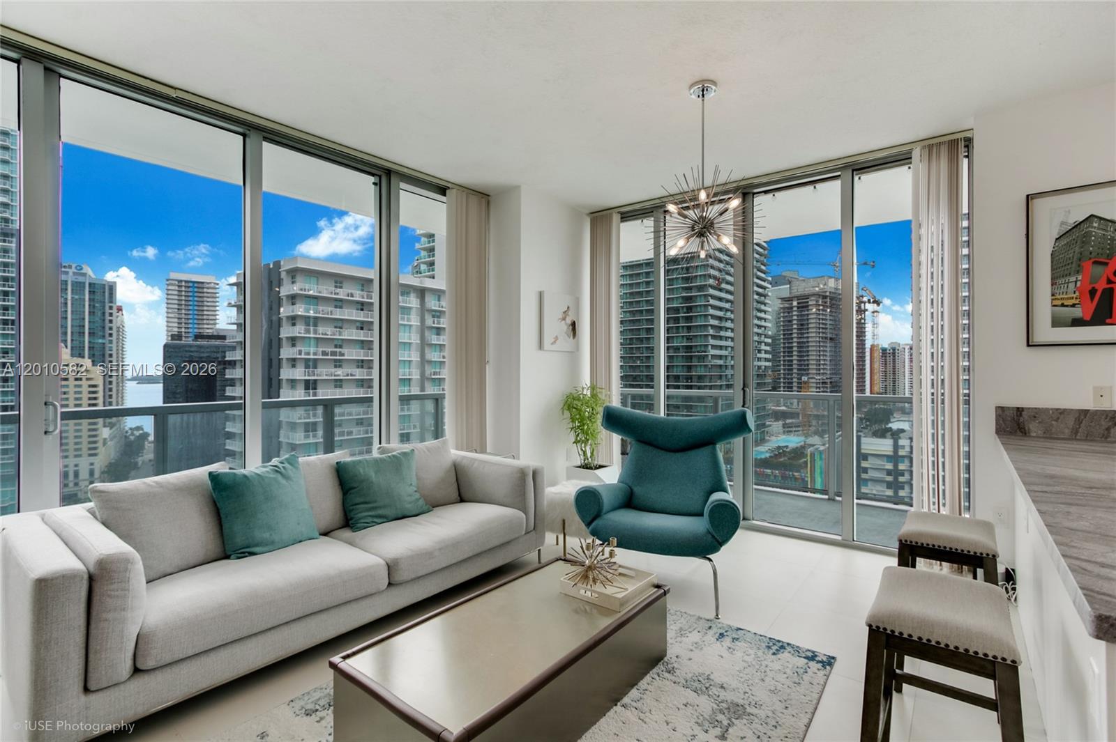 79 SW 12th St #2306-S, Miami FL 33130