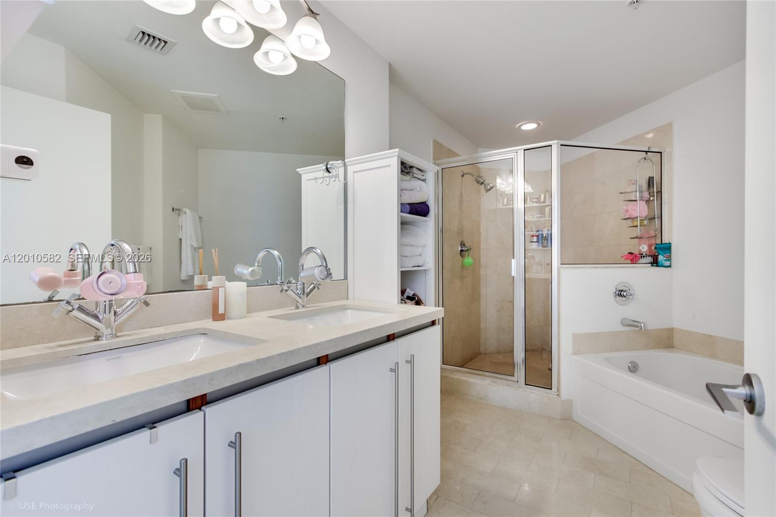 79 SW 12th St #2306-S, Miami FL 33130