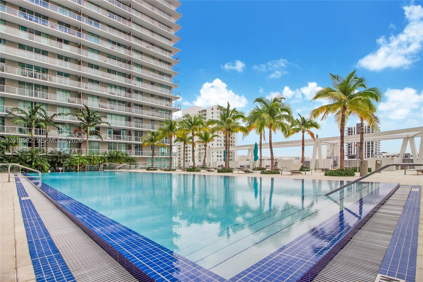 79 SW 12th St #2306-S, Miami FL 33130