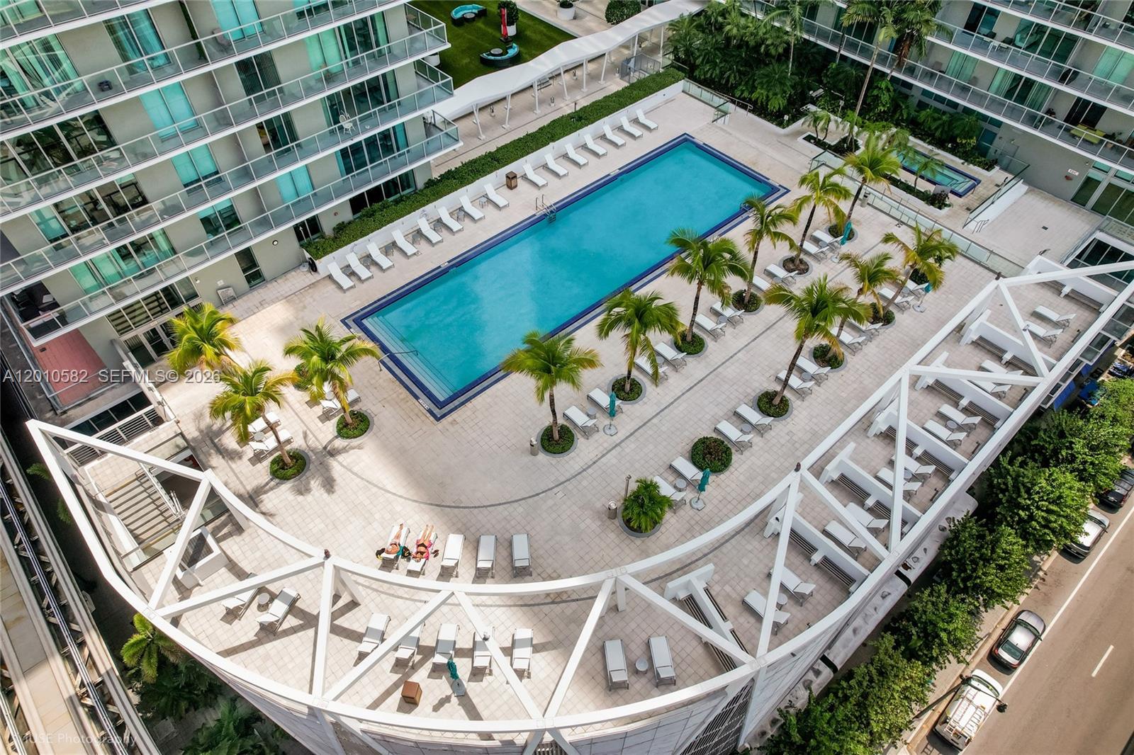 79 SW 12th St #2306-S, Miami FL 33130