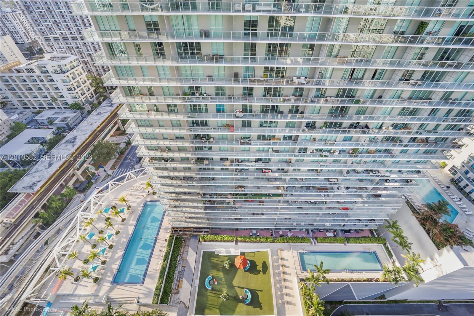 79 SW 12th St #2306-S, Miami FL 33130