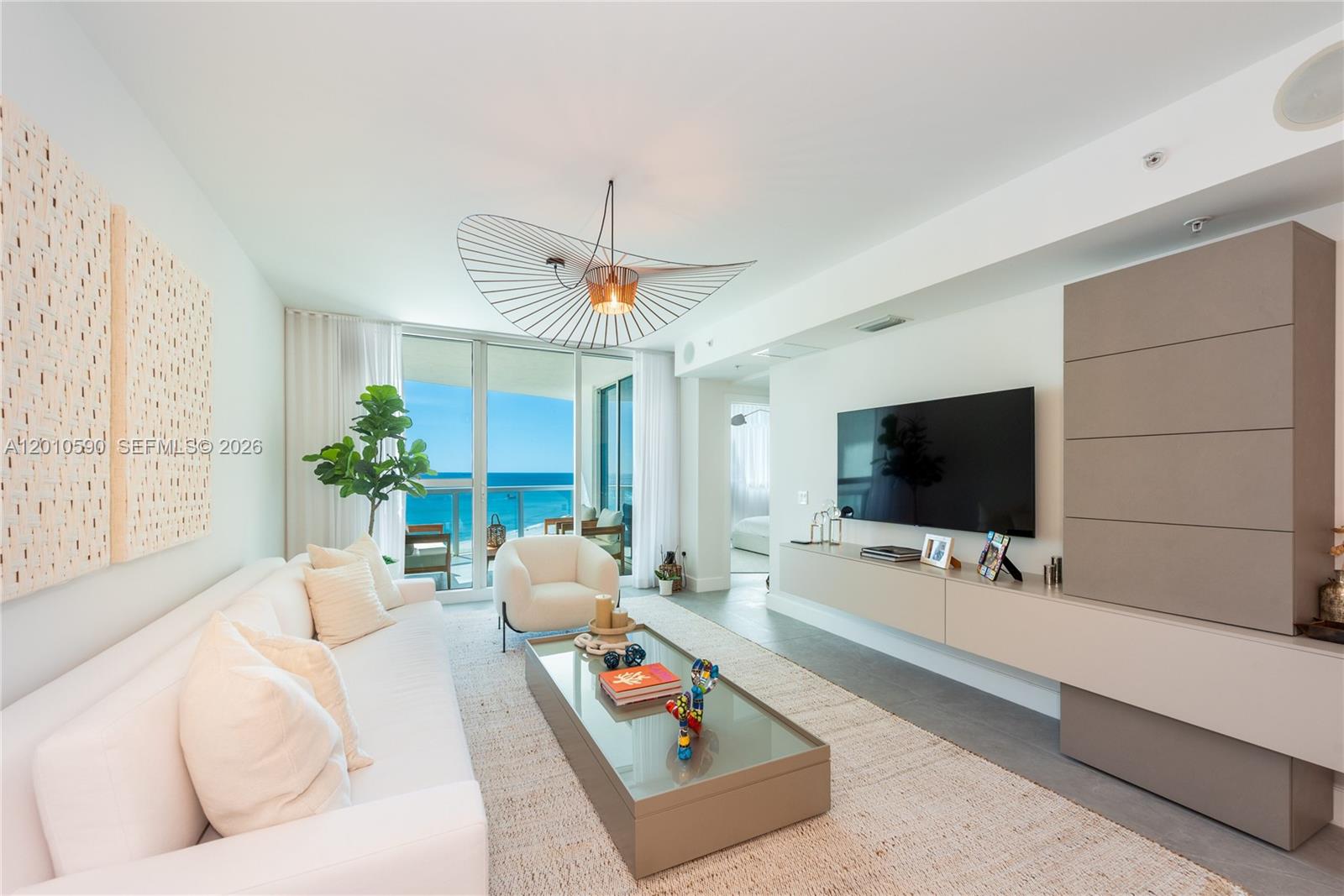 3801 Collins Ave #1502, Miami Beach FL 33140