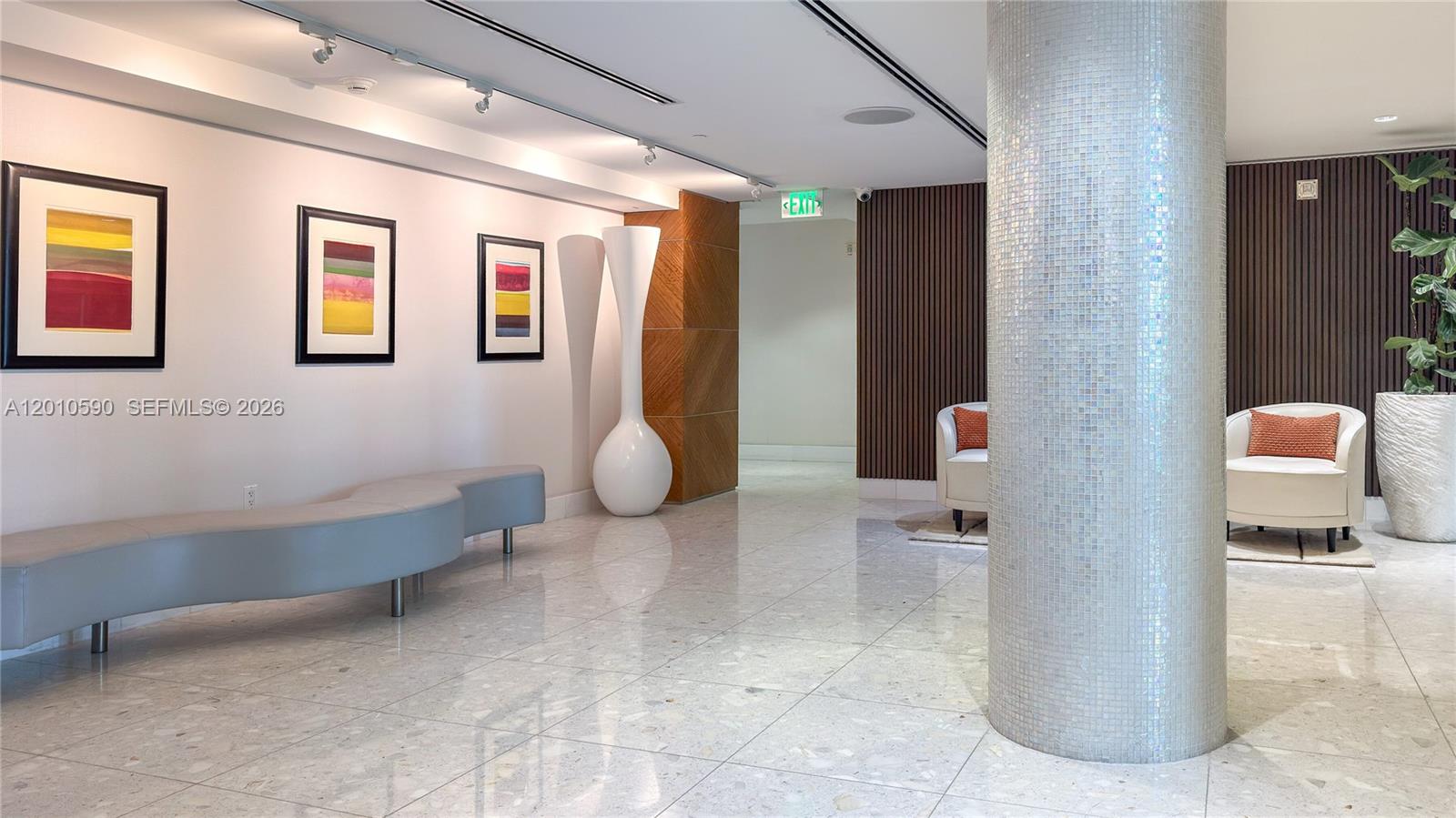 3801 Collins Ave #1502, Miami Beach FL 33140