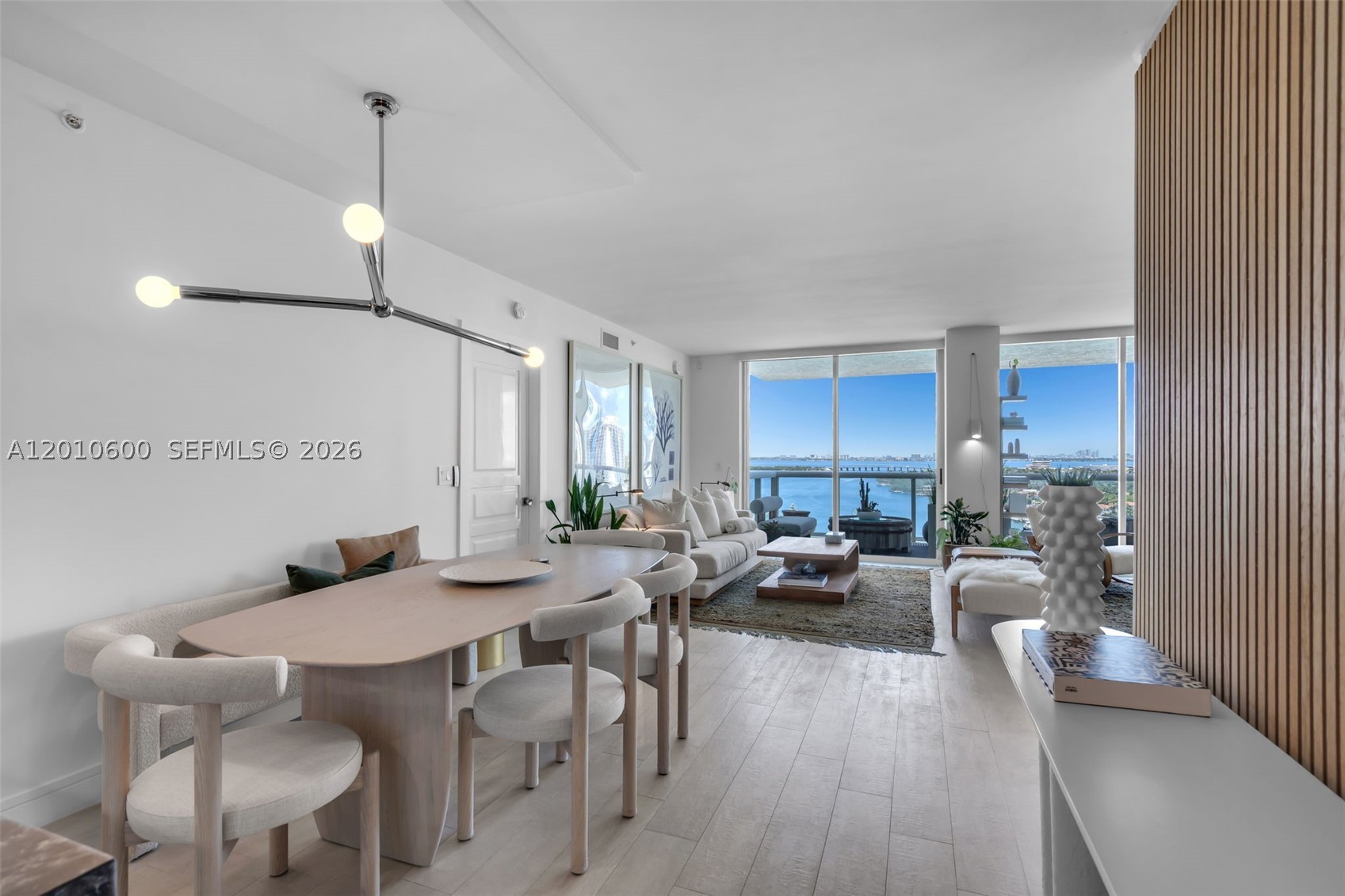 10 Venetian Way #1803, Miami Beach FL 33139
