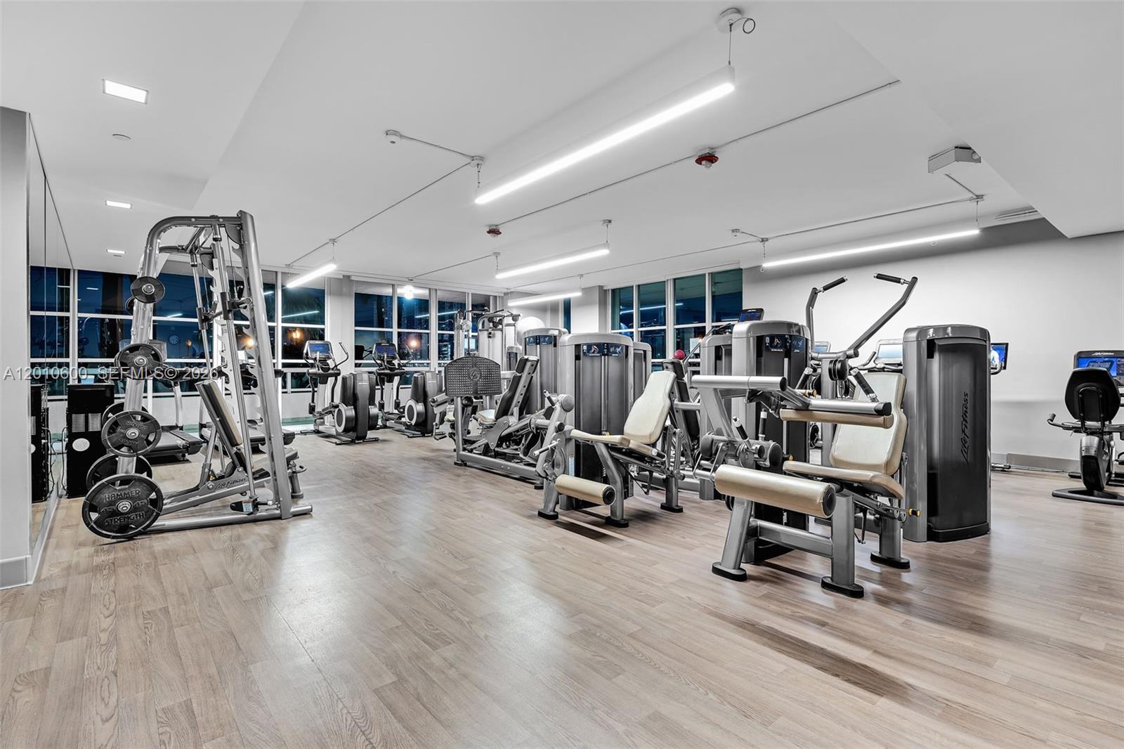10 Venetian Way #1803, Miami Beach FL 33139