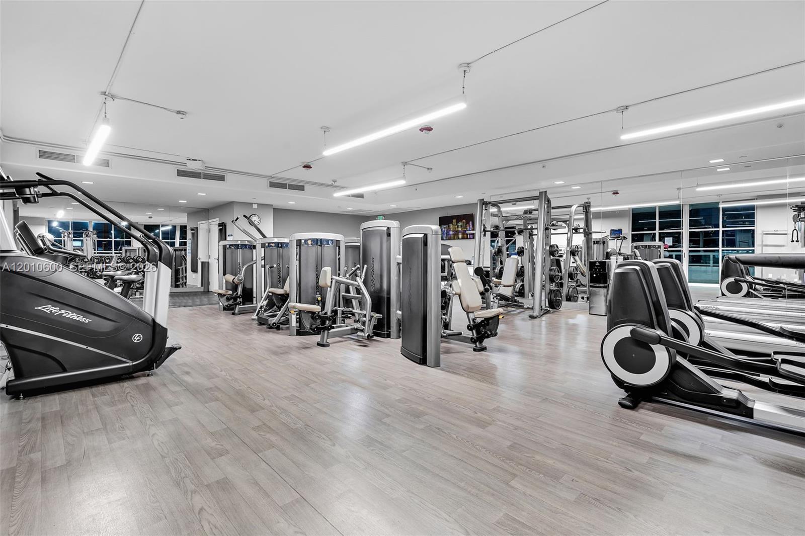 10 Venetian Way #1803, Miami Beach FL 33139