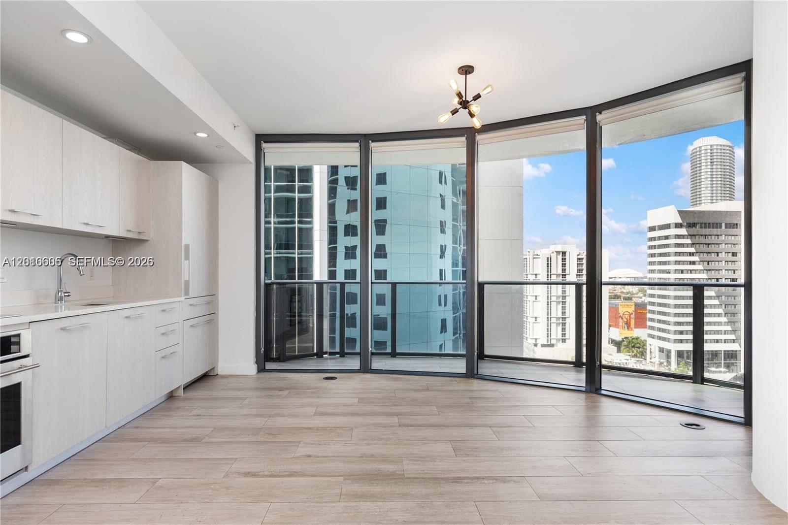 55 SW 9 St #1208, Miami FL 33130