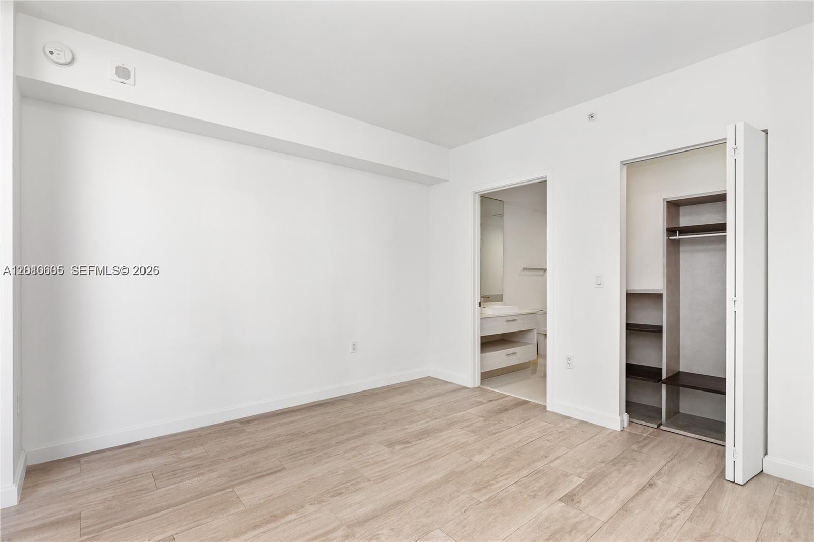 55 SW 9 St #1208, Miami FL 33130