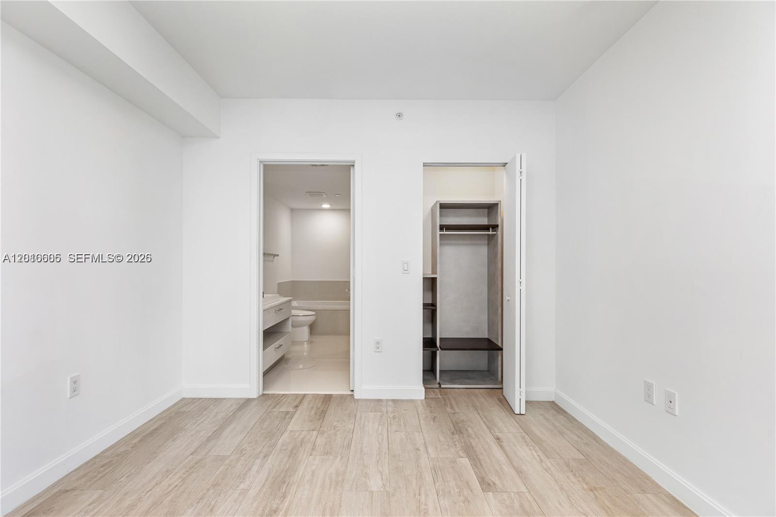 55 SW 9 St #1208, Miami FL 33130