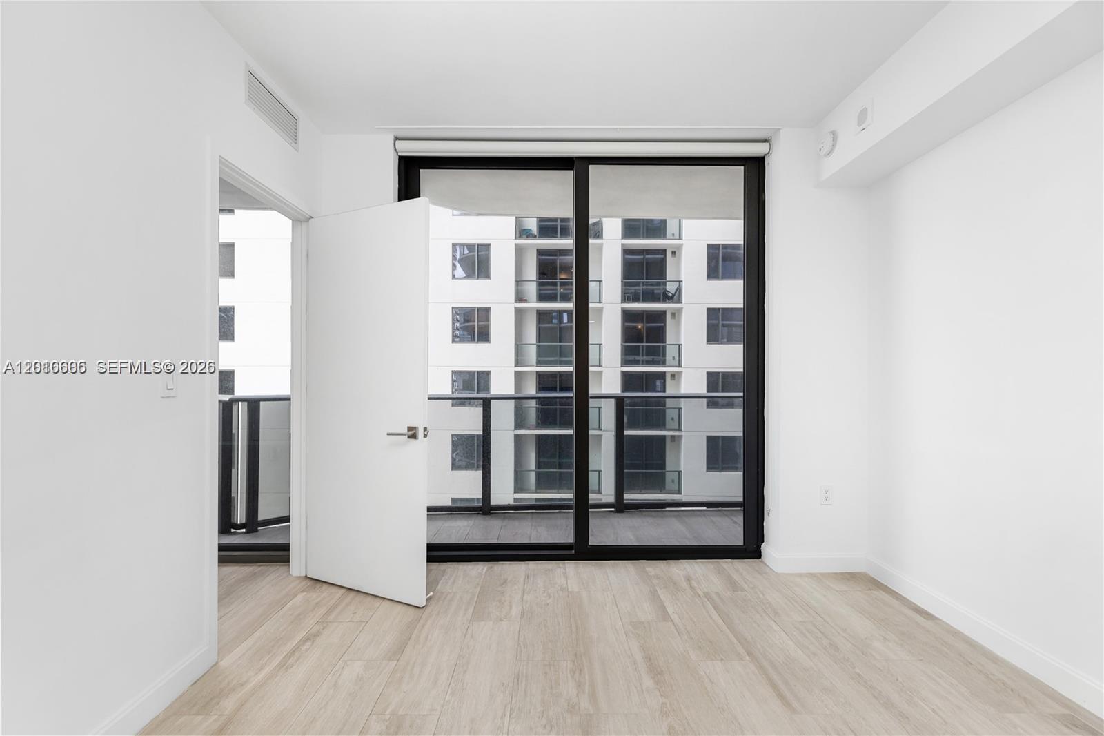 55 SW 9 St #1208, Miami FL 33130