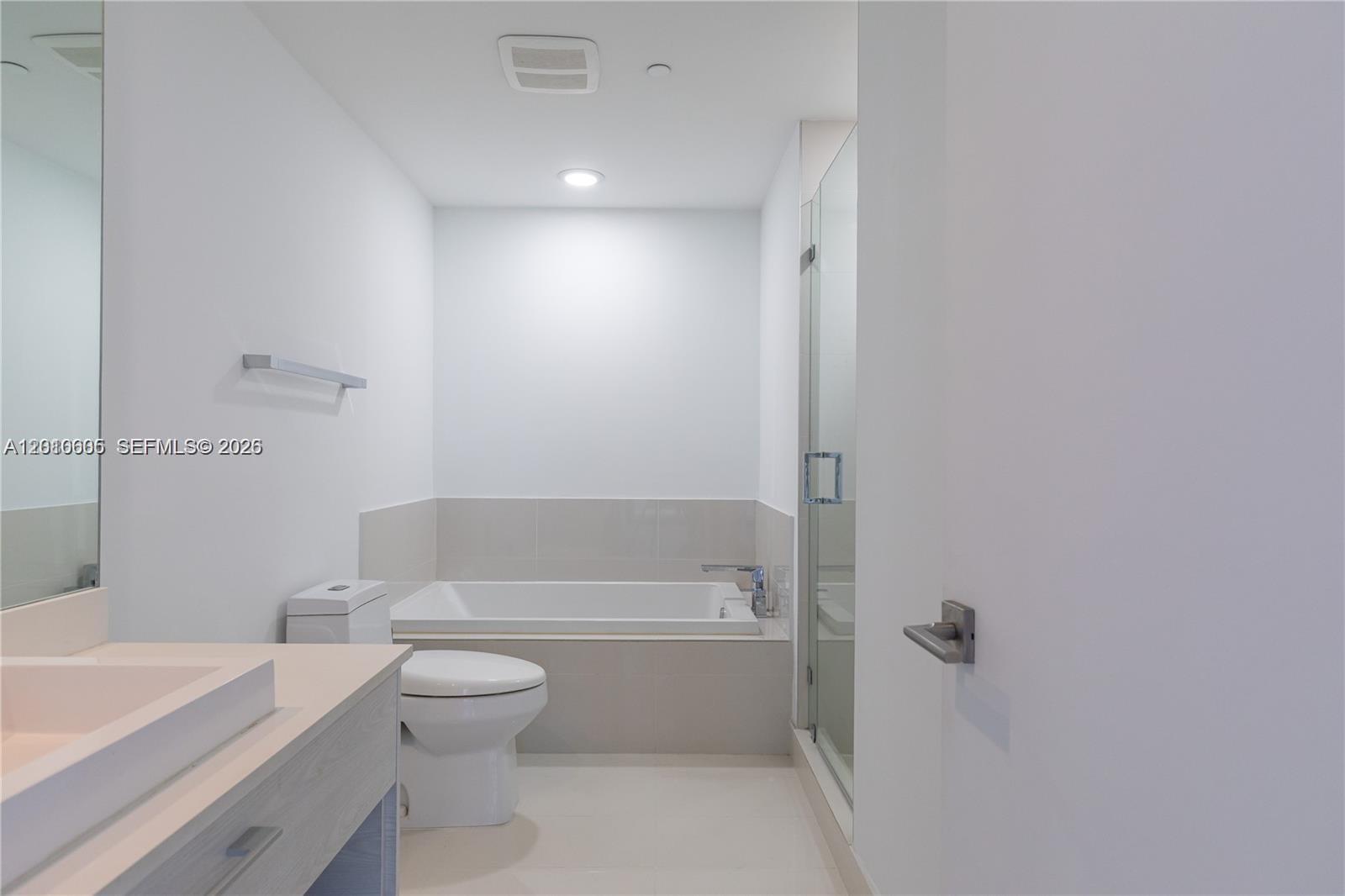 55 SW 9 St #1208, Miami FL 33130