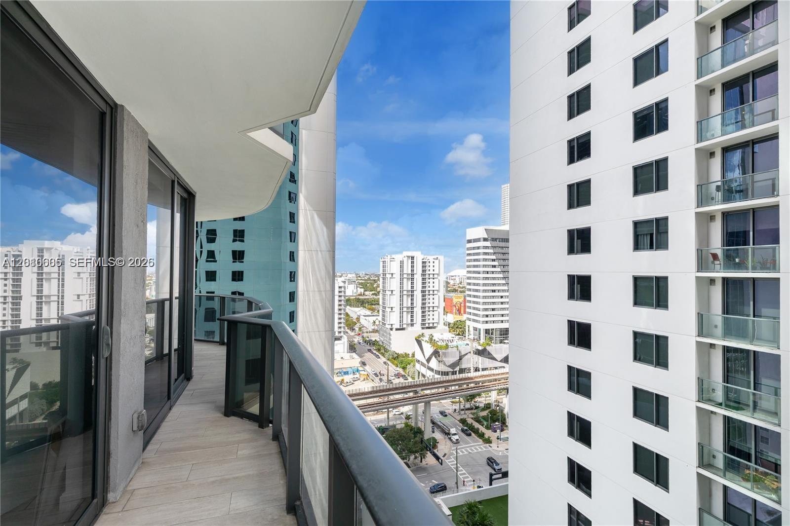 55 SW 9 St #1208, Miami FL 33130