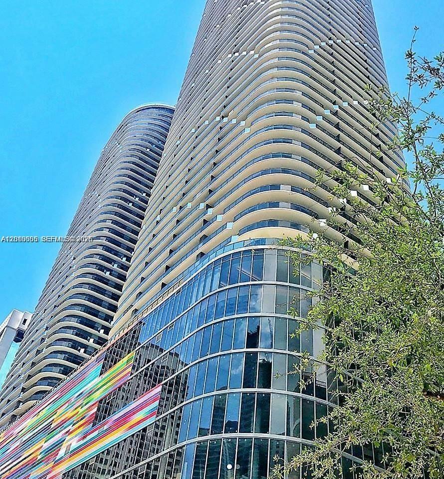 55 SW 9 St #1208, Miami FL 33130