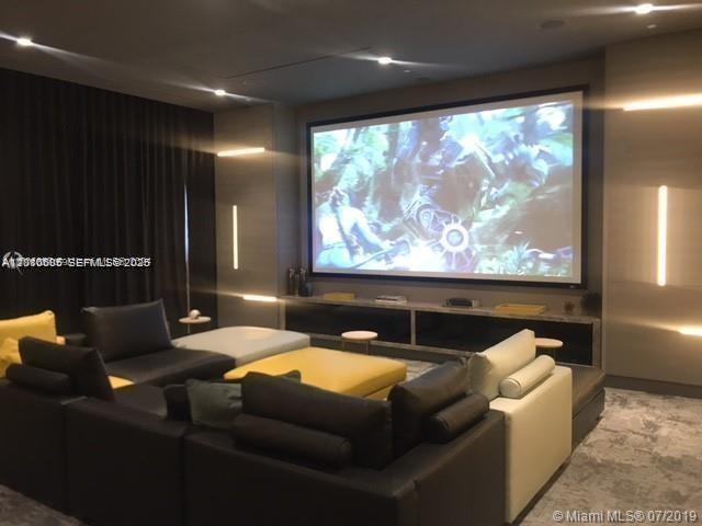 55 SW 9 St #1208, Miami FL 33130