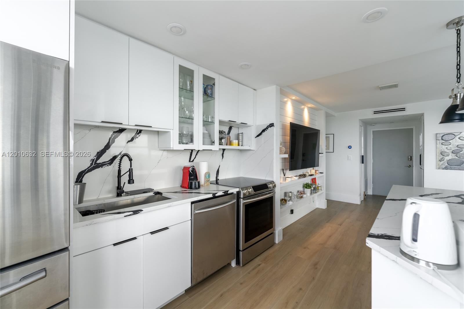 2639 N Riverside Dr #501, Pompano Beach FL 33062