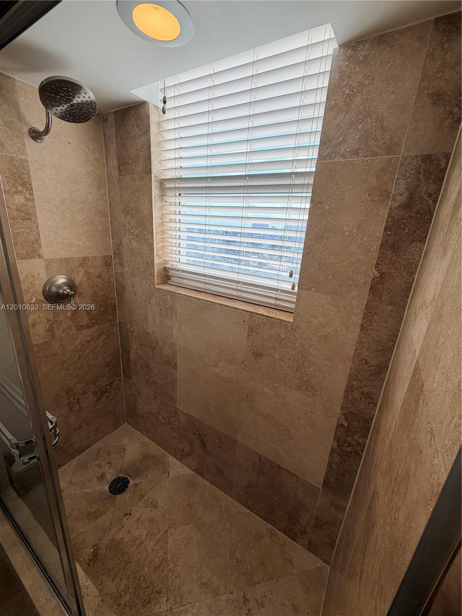 3232 SW 22nd Ter #910, Miami FL 33145
