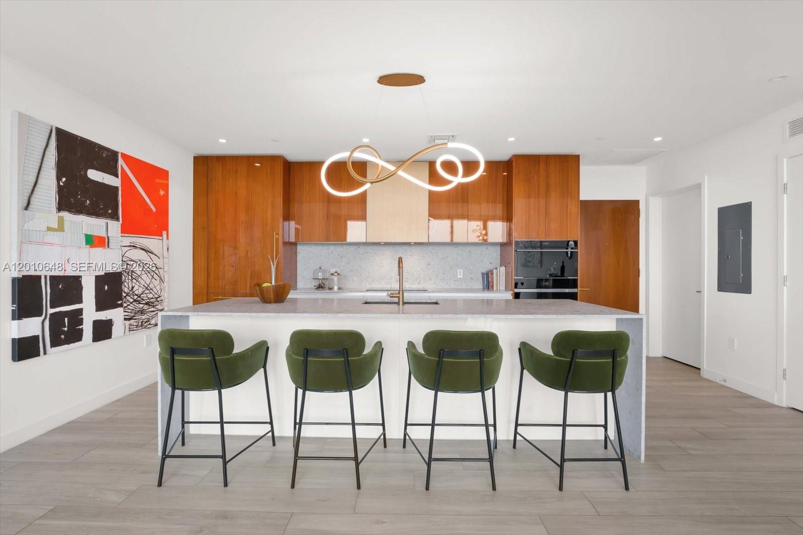 2678 Tigertail Ave #1404, Miami FL 33133
