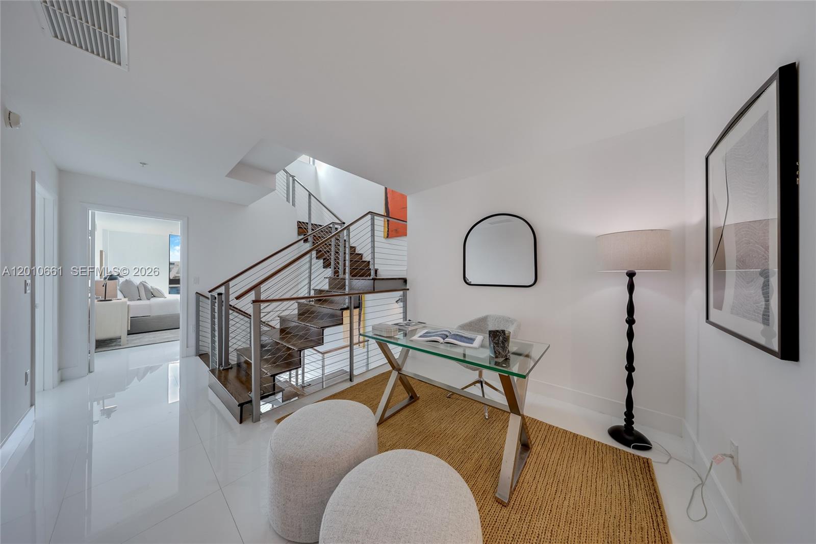 92 SW 3rd St #5202, Miami FL 33130
