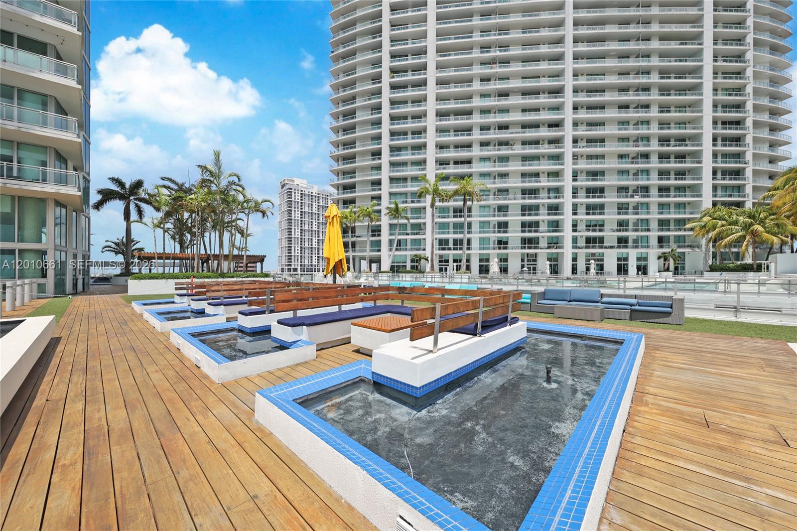 92 SW 3rd St #5202, Miami FL 33130