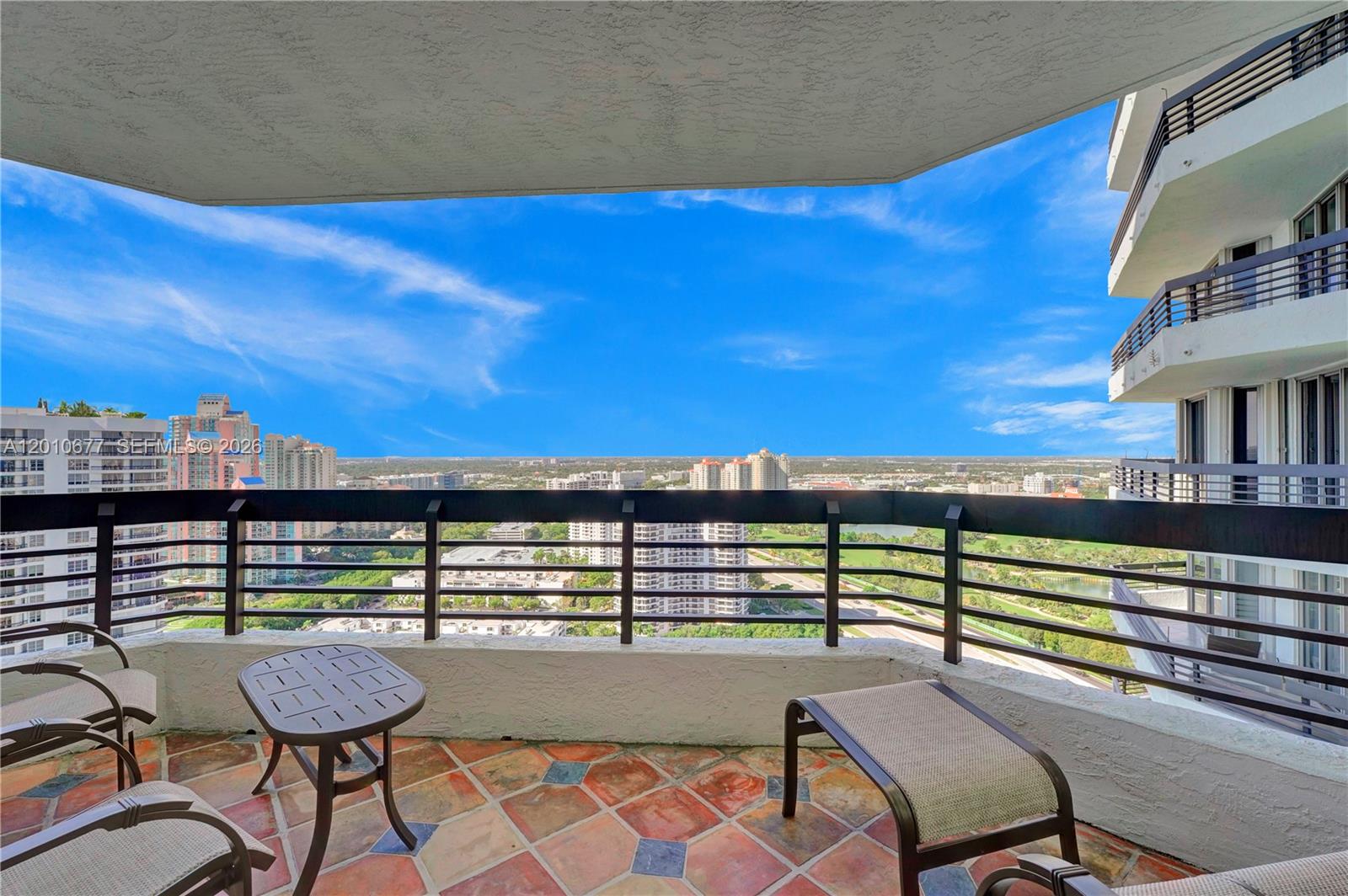 3500 Mystic Pointe Dr #3302, Aventura FL 33180