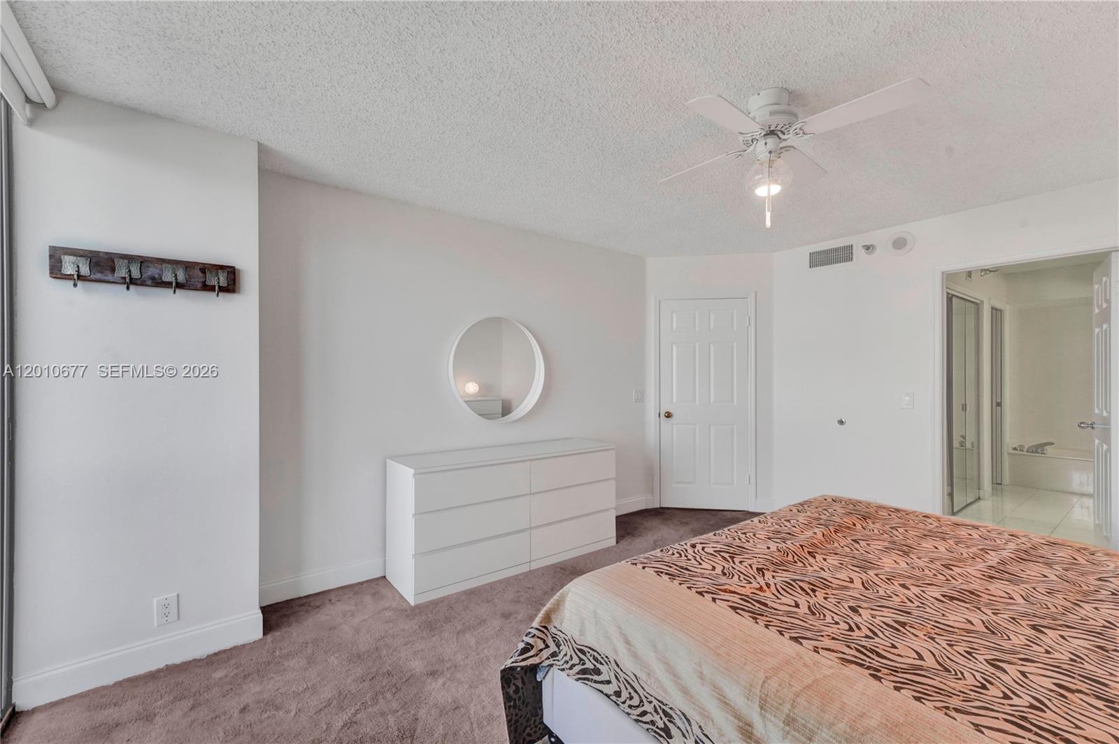 3500 Mystic Pointe Dr #3302, Aventura FL 33180