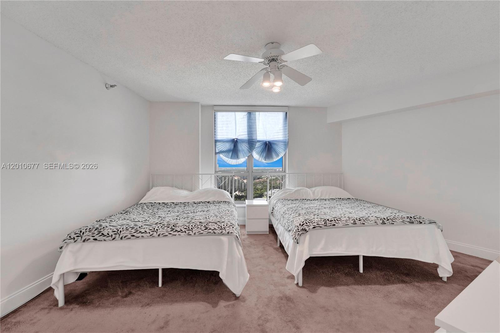 3500 Mystic Pointe Dr #3302, Aventura FL 33180