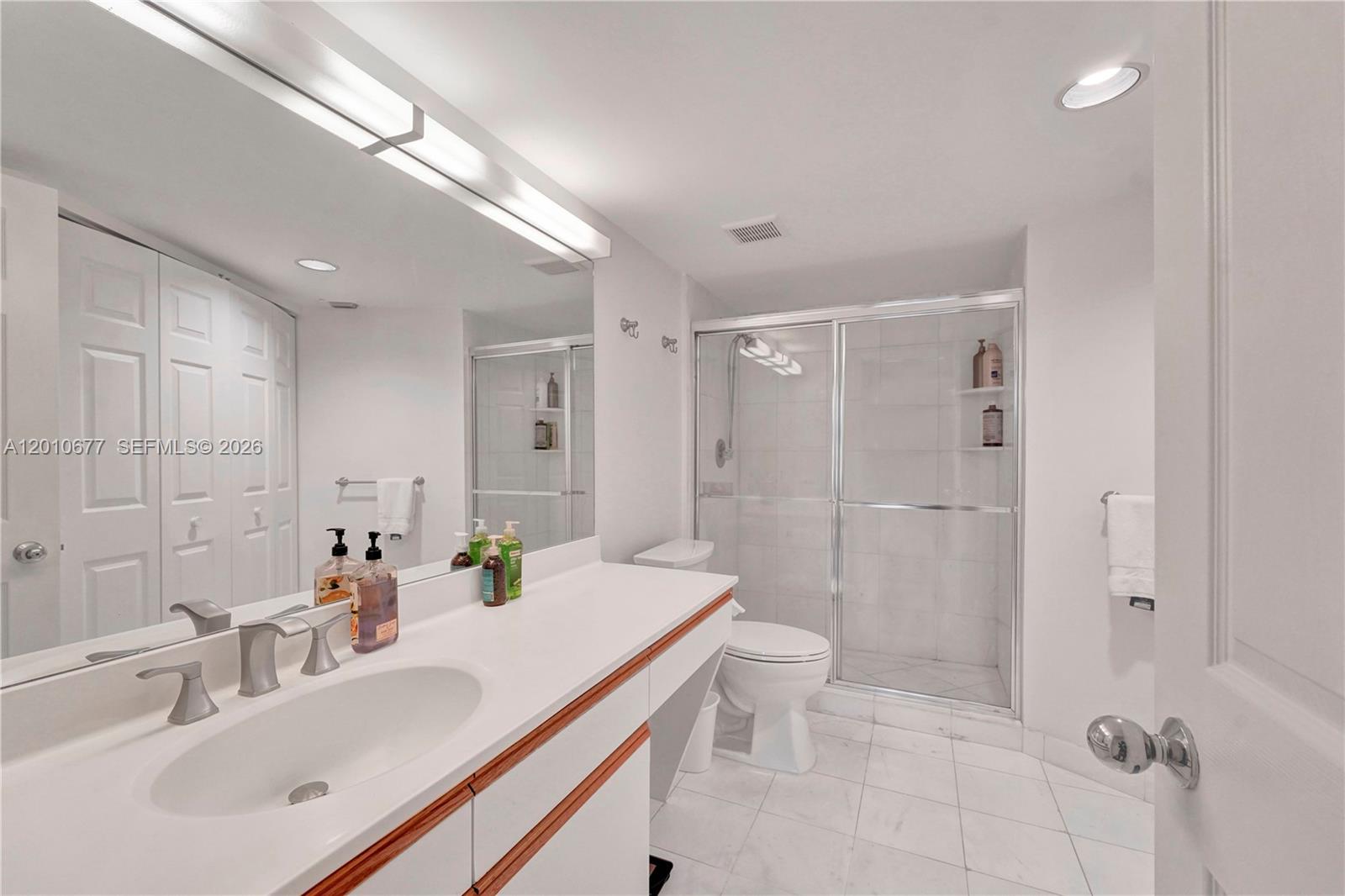 3500 Mystic Pointe Dr #3302, Aventura FL 33180