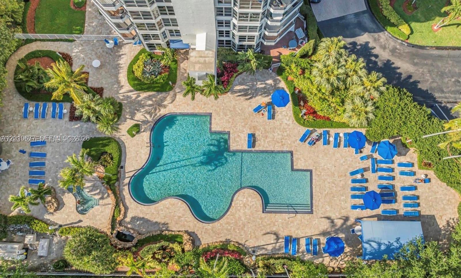 3500 Mystic Pointe Dr #3302, Aventura FL 33180