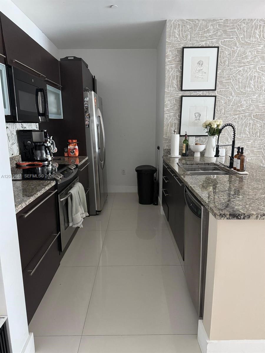951 Brickell Ave #1001, Miami FL 33131
