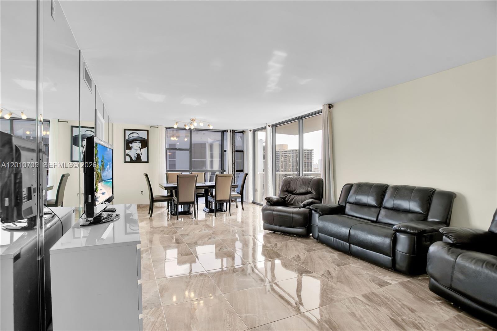 3701 N Country Club Dr #2203, Aventura FL 33180