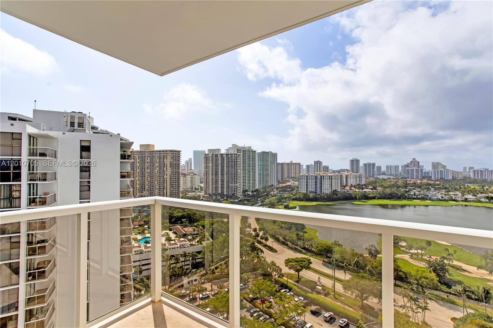 3701 N Country Club Dr #2203, Aventura FL 33180