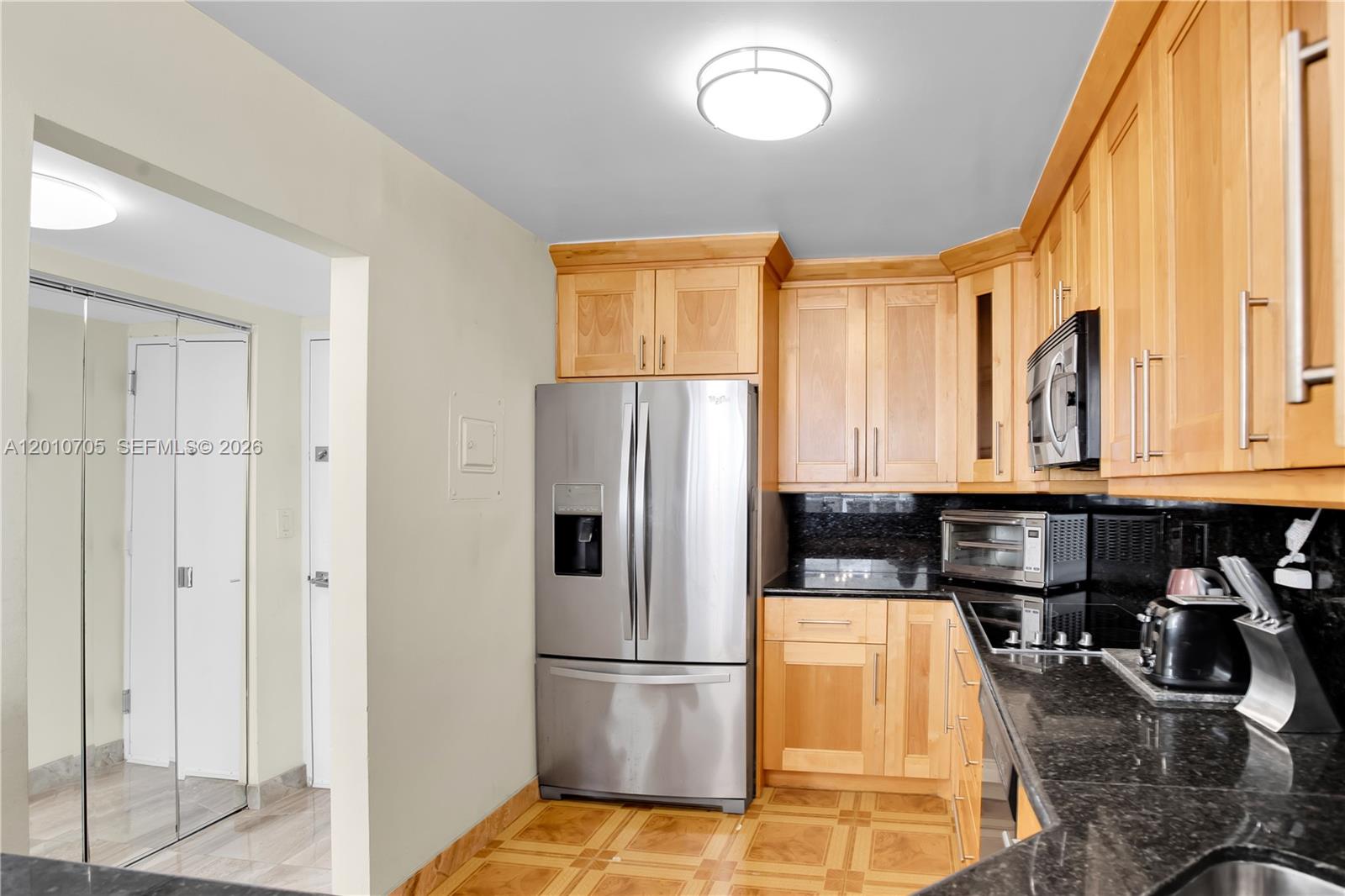 3701 N Country Club Dr #2203, Aventura FL 33180