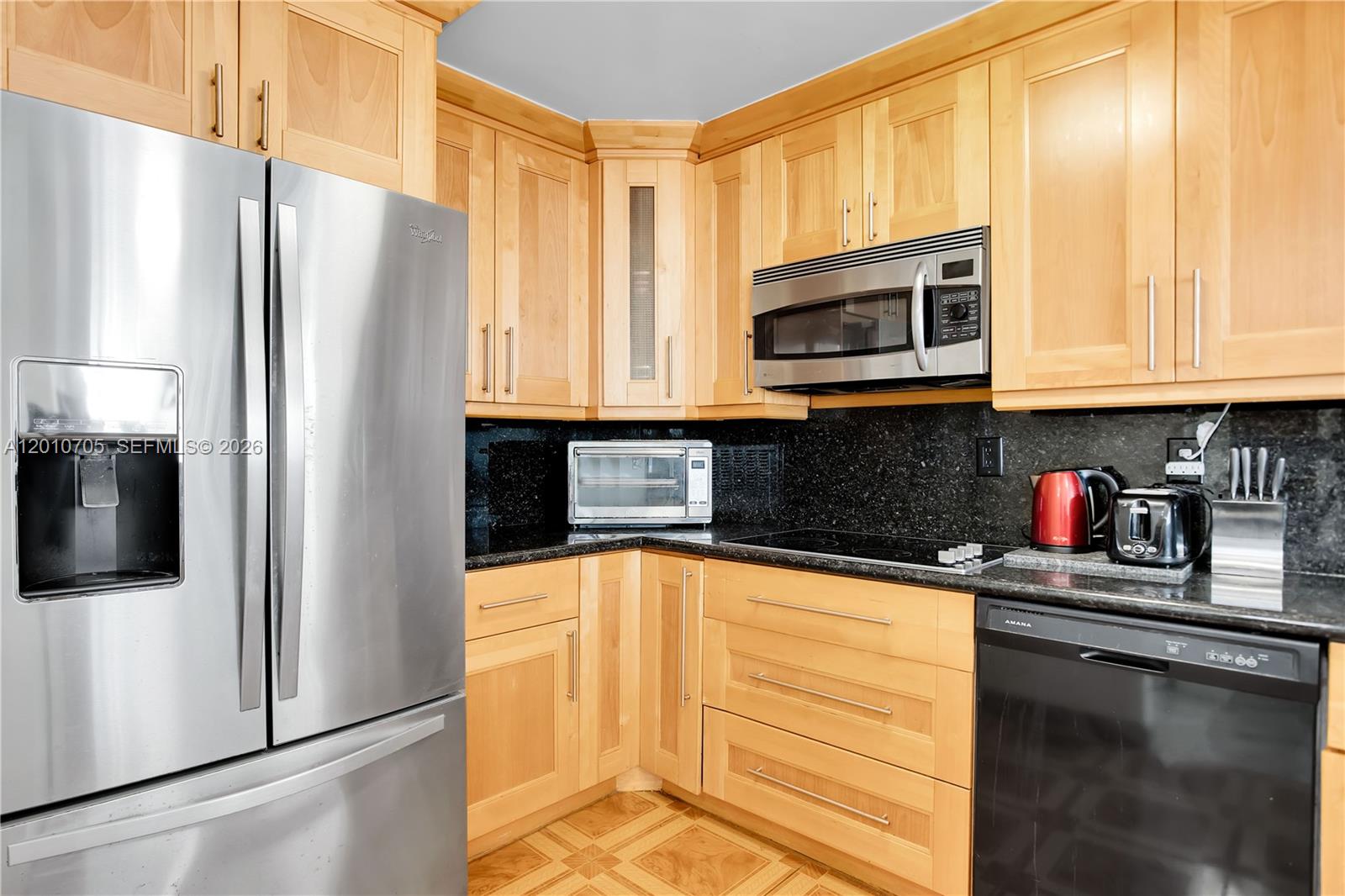 3701 N Country Club Dr #2203, Aventura FL 33180