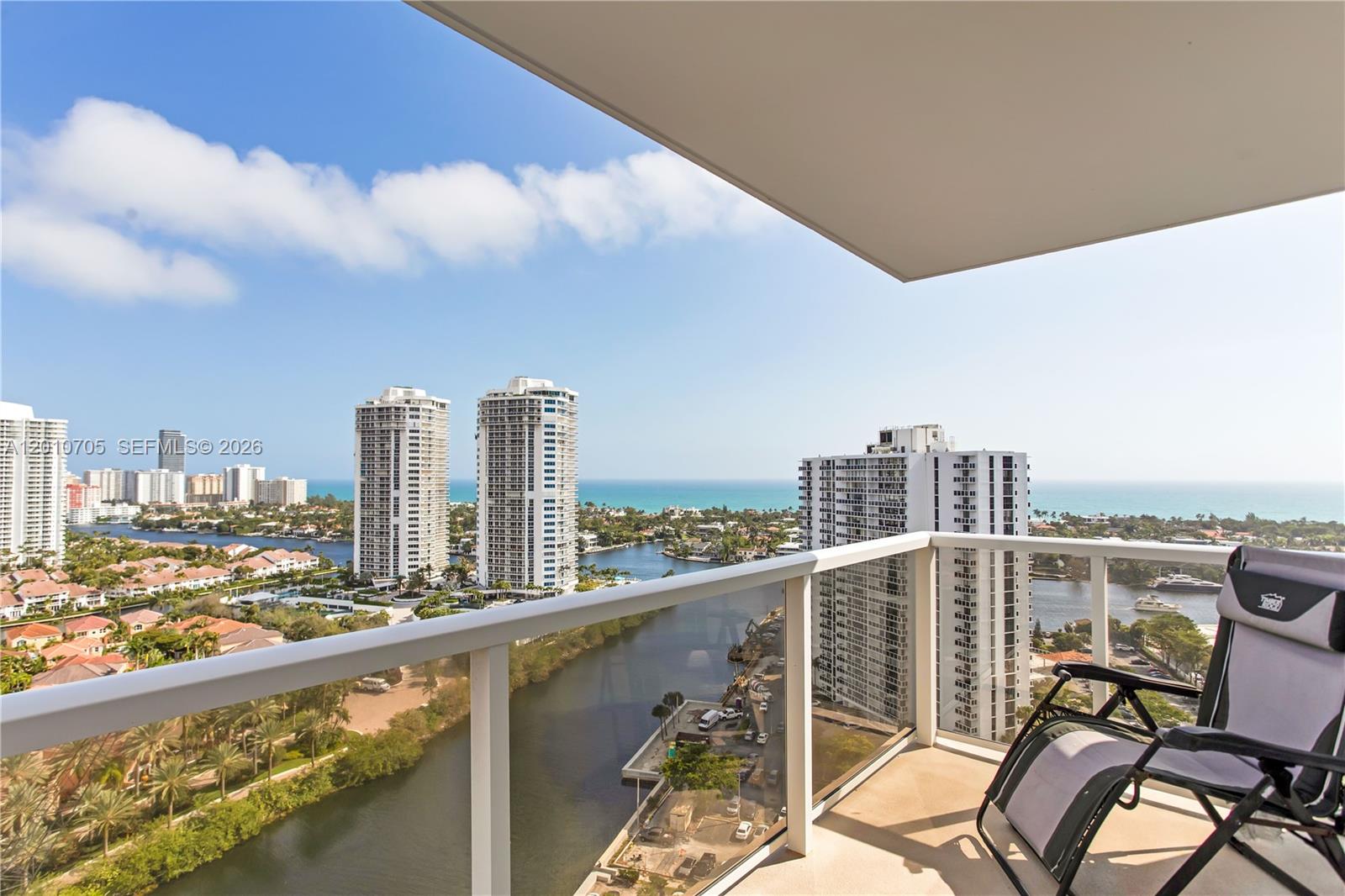 3701 N Country Club Dr #2203, Aventura FL 33180
