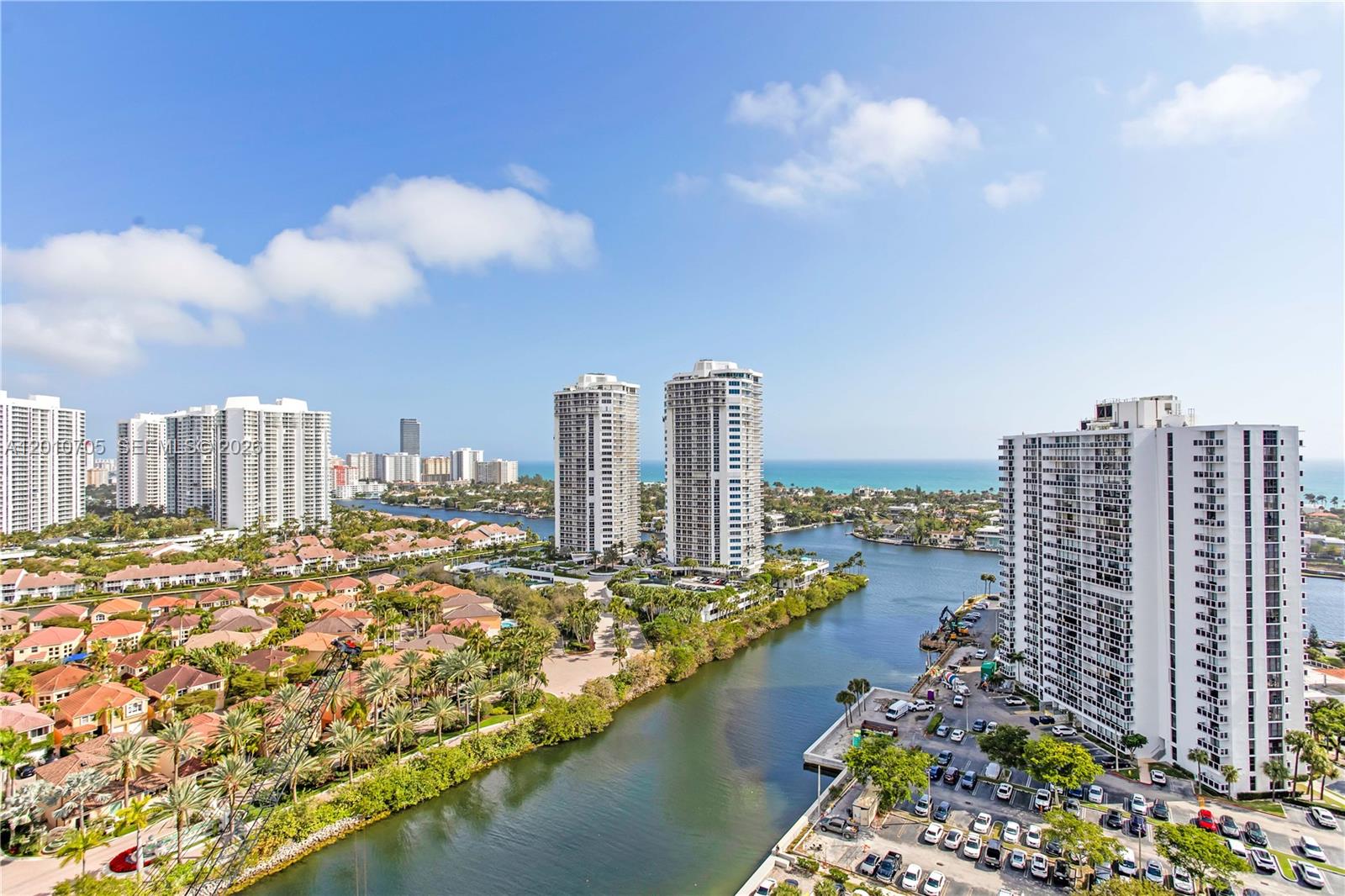 3701 N Country Club Dr #2203, Aventura FL 33180