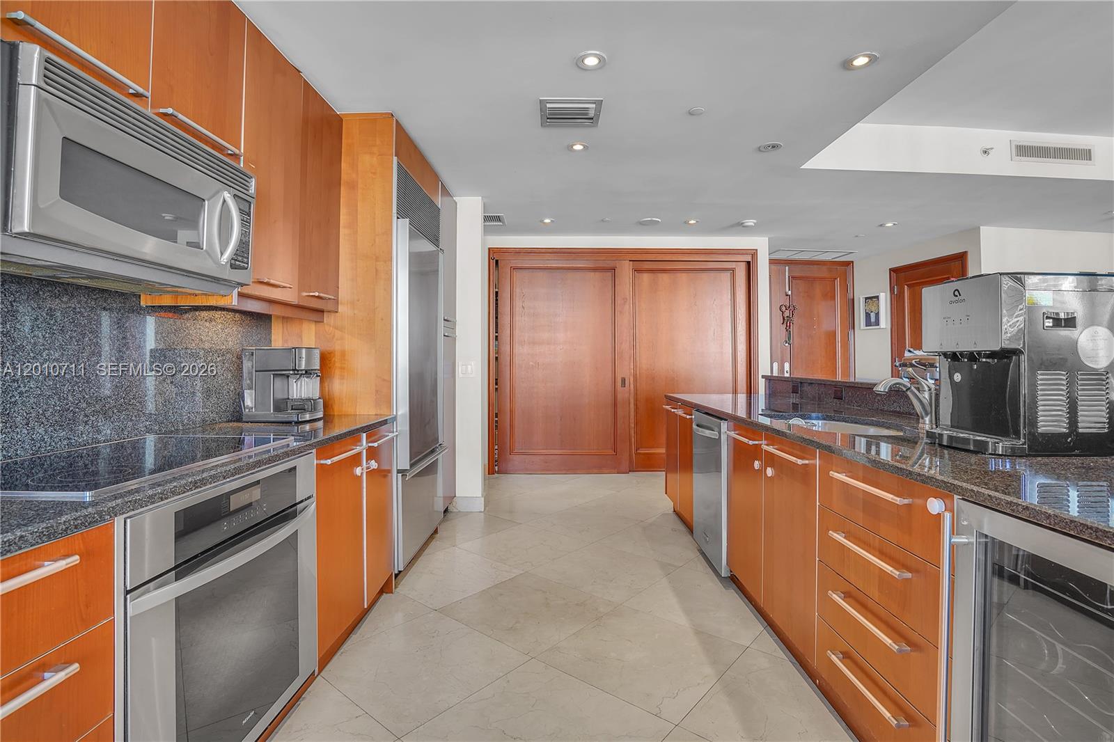 901 Brickell Key Blvd #2807, Miami FL 33131