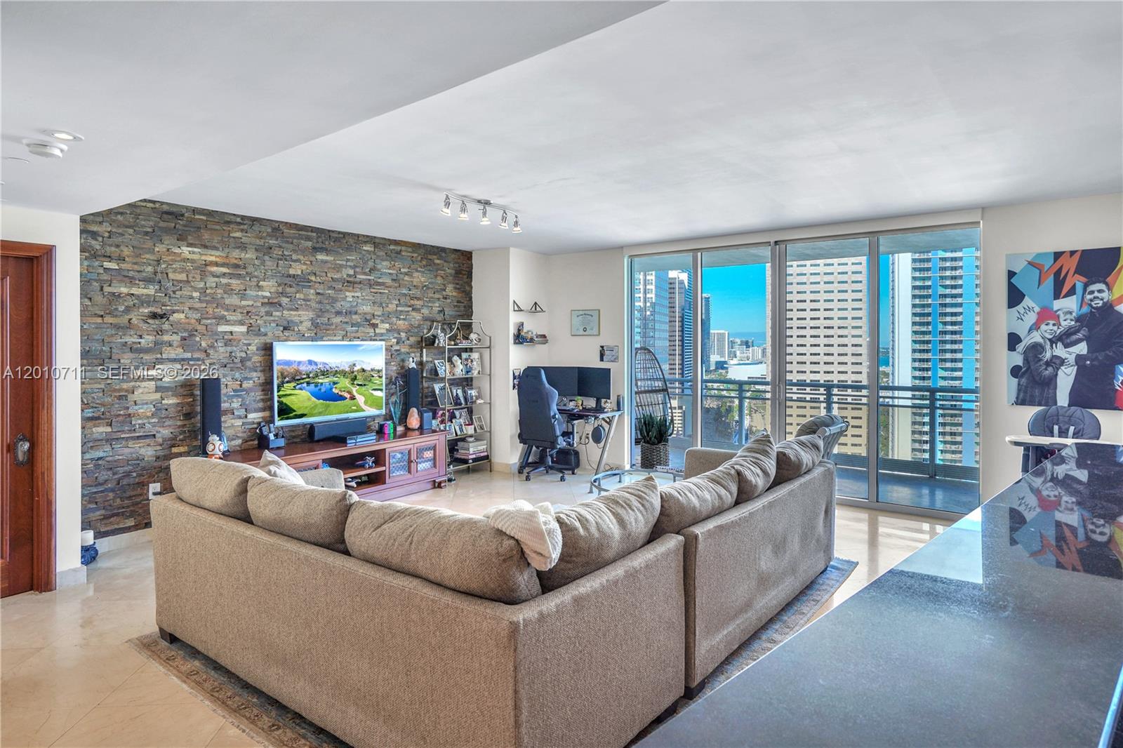 901 Brickell Key Blvd #2807, Miami FL 33131