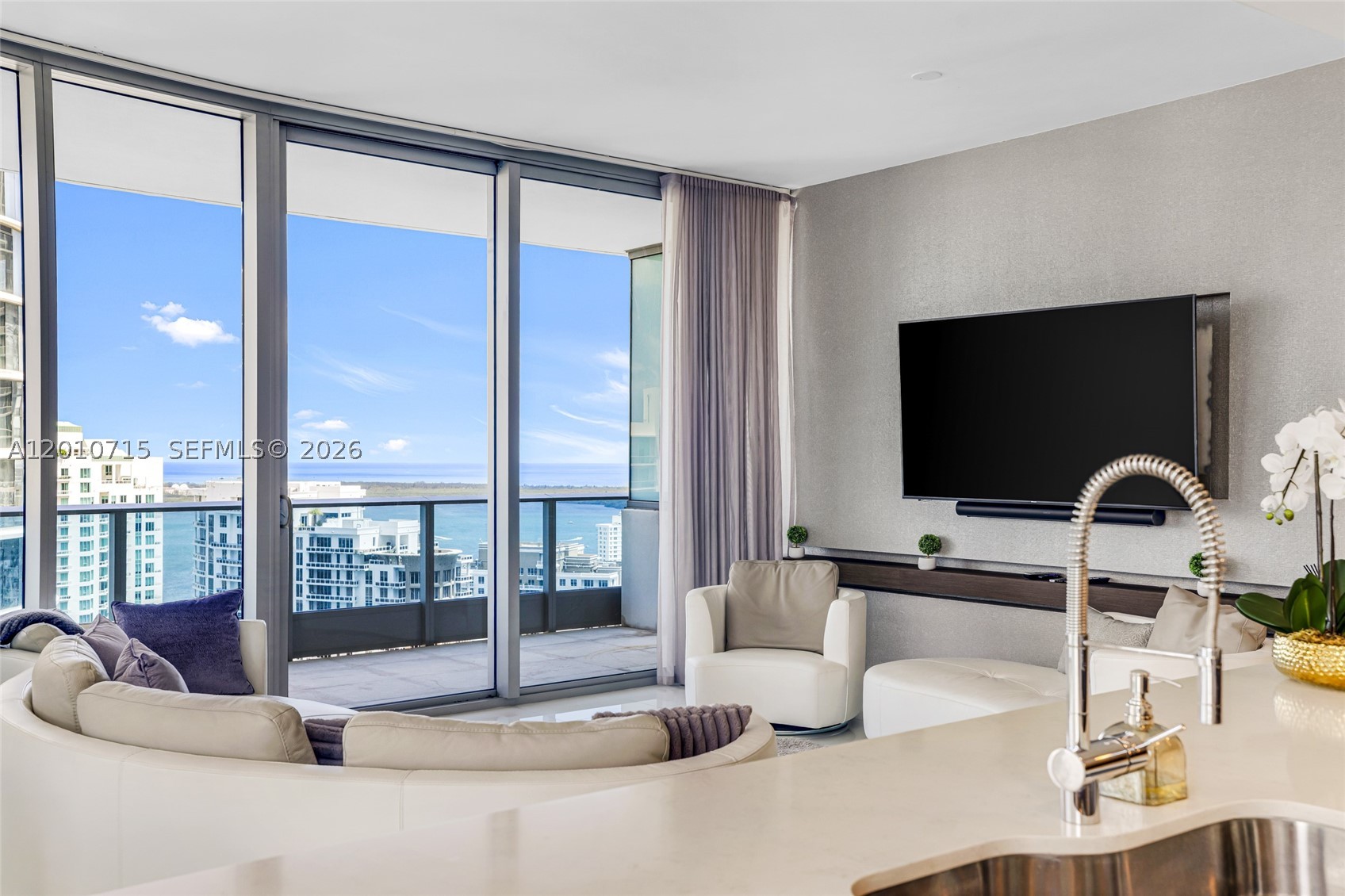 200 Biscayne Boulevard Way #4401, Miami FL 33131