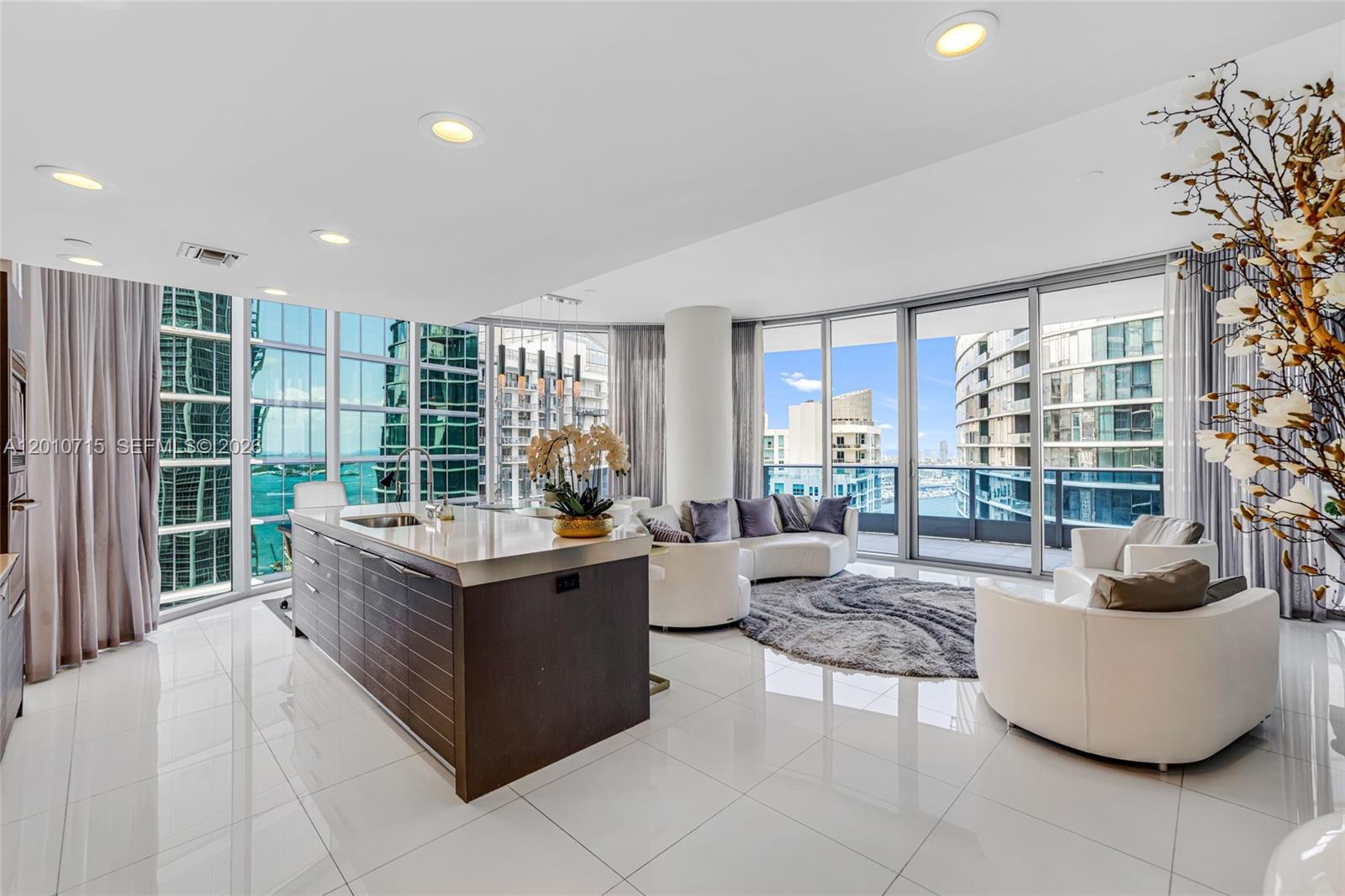 200 Biscayne Boulevard Way #4401, Miami FL 33131