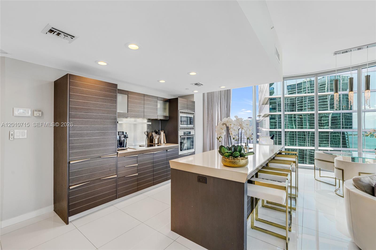 200 Biscayne Boulevard Way #4401, Miami FL 33131
