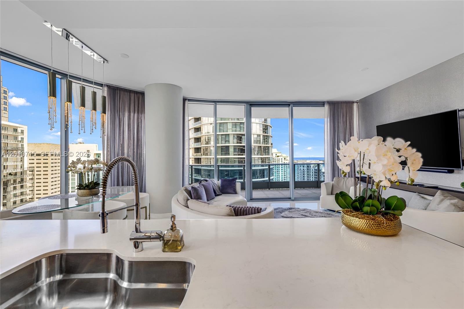 200 Biscayne Boulevard Way #4401, Miami FL 33131