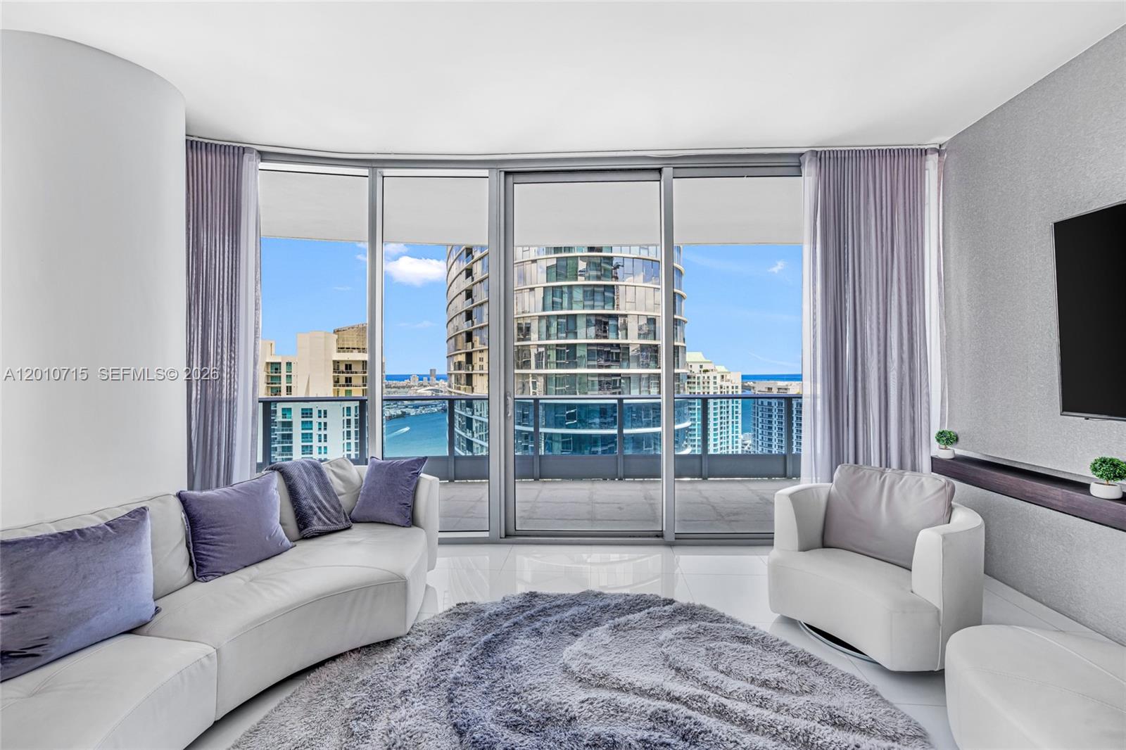 200 Biscayne Boulevard Way #4401, Miami FL 33131