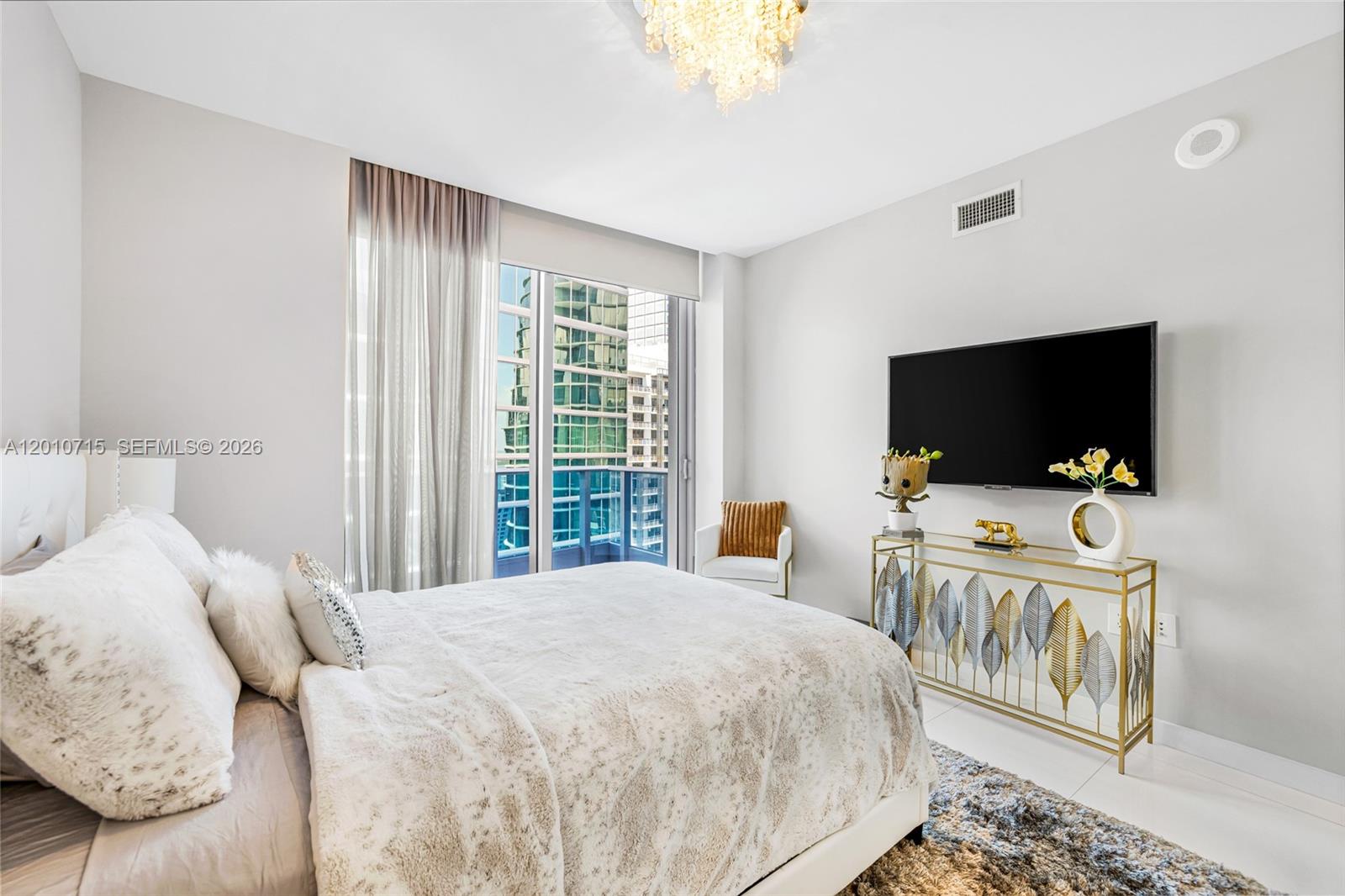 200 Biscayne Boulevard Way #4401, Miami FL 33131